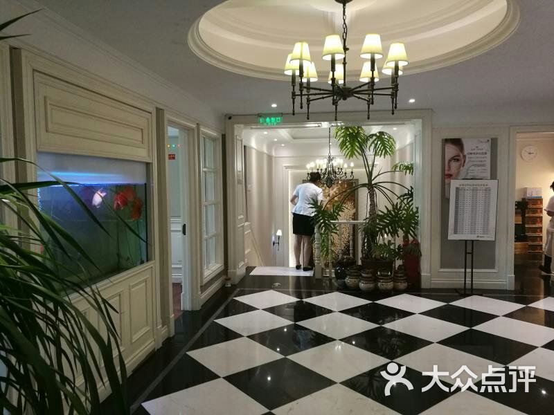 东英国际美容spa(金源店)图片 - 第2张