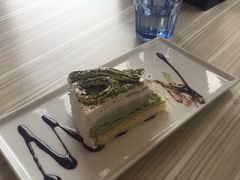-必胜客(武汉欢乐谷店)