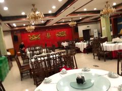 大堂-鑫巴蜀小镇 · 水煮鱼专研店(玉桥店)