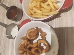 小吃拼盘-必胜客(WOW中心城店)