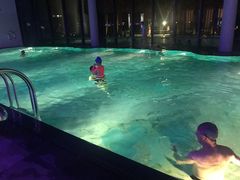 -上海滴水湖皇冠假日酒店