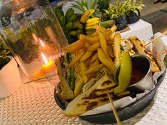 -Cha Cha's Beach Cafe