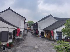 -鲁镇