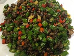 金丝乳鸽-琬苑鸽庄·川粤融合菜(解放碑总店)