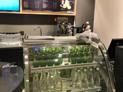 -汉庭优佳(上海恒隆广场南京西路地铁站店)