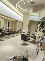 -Mentor Hair Salon