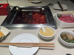 -海底捞火锅鲜切牛肉主题店(长寿路店)