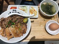 -熊吞·大碗丼烧肉饭(西市场嘉华店)