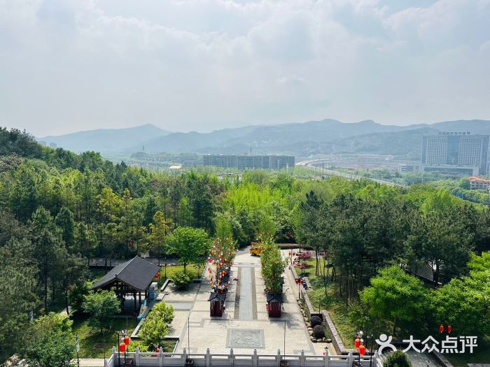 鸡鸣山公园图片