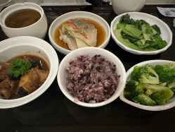 -星摇篮月子中心(市妇幼店)