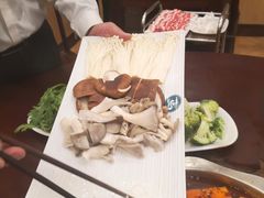 -西部马华清真兰州牛肉面·烧烤夜市(关东店)