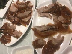 -湖庭壹品鸭王·传统北京烤鸭·别墅私房菜·庭院宵夜(江宁店)