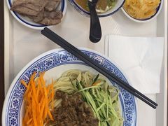 -陇兴楼兰州拉面(西安咸阳国际机场店)