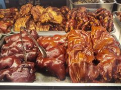 -老鼎万春卤菜(五代传承创始老店)