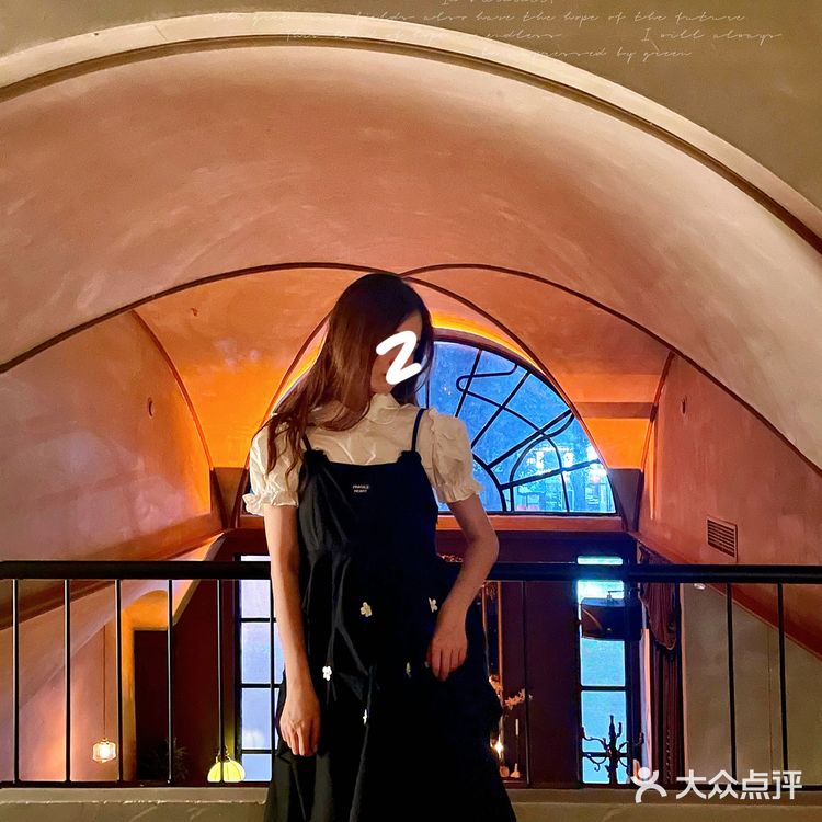 成都探店|快来探寻古堡酒吧的神奇秘密🕍