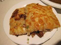 三鲜豆皮-莲餐厅·湖北菜·藕汤是头牌(愚园路店)