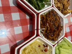-老郑家东北春饼(龙悦居店)