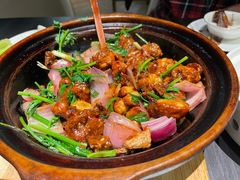 招牌霸味啫啫鸡-鹊玥·粤菜小馆(汇智国际商业中心店)