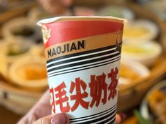 -包整·丝娃娃(一览甲秀楼风景店)