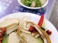 -一间楼牛羊肉泡馍馆(东一路店)