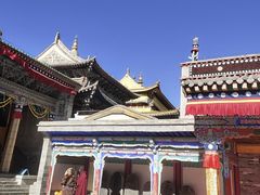 -塔尔寺游客服务中心