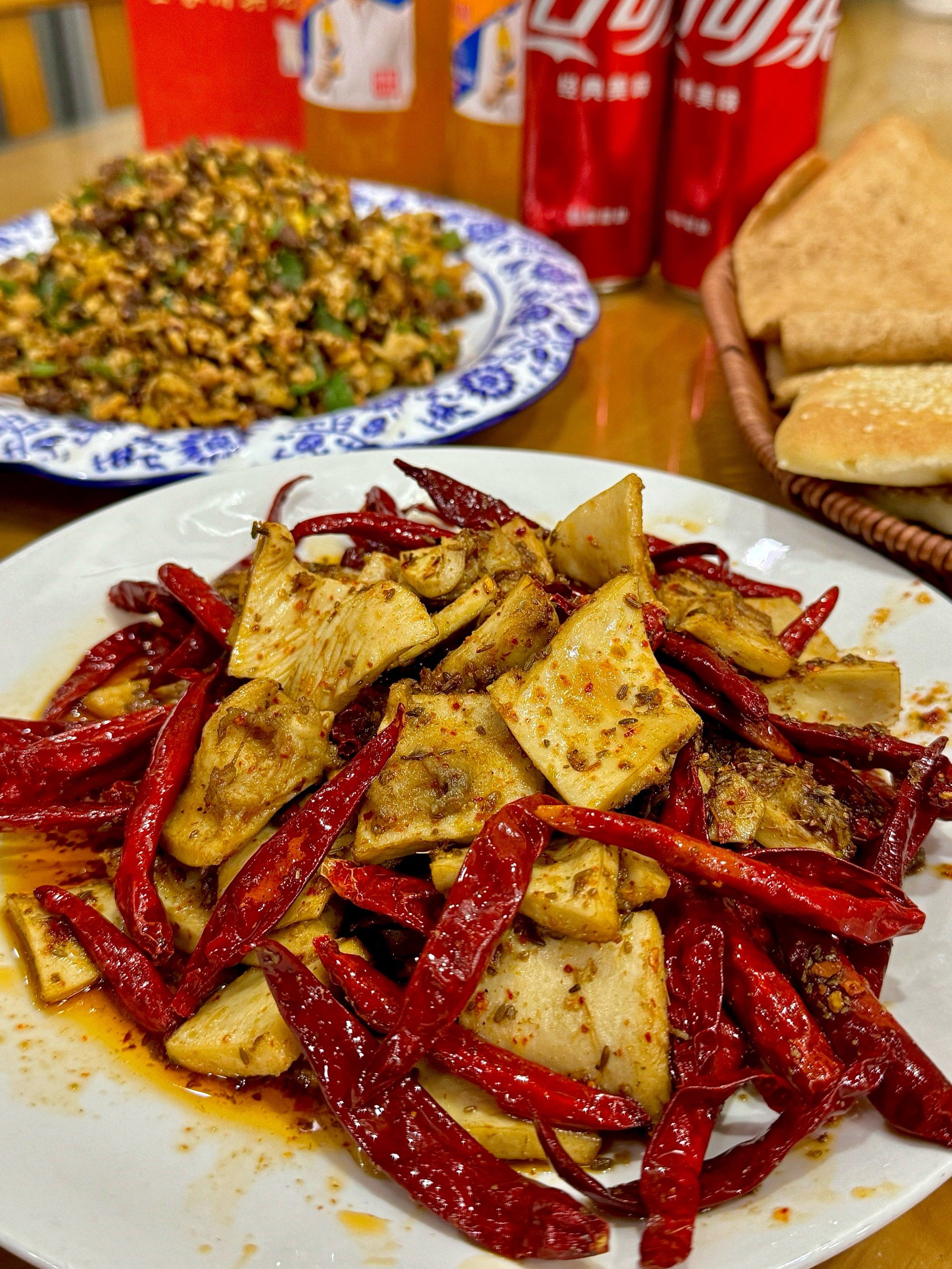 孜然牛心管,牛肉藕合和金家小炒每一种都好好吃啊🤤
🔥这个金家