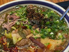 -云阿蛮云南生烫牛肉米线(奉贤路店)