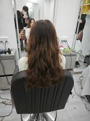 -LILI·HAIR SALON理理造型