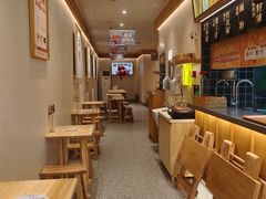 -呼啦面馆·头牌豌杂面(建新东路店)