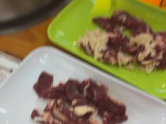 -养牛邓·潮汕牛肉海鲜自助火锅(广州店)