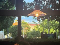 -香巴拉云南餐厅(华莱坞店)