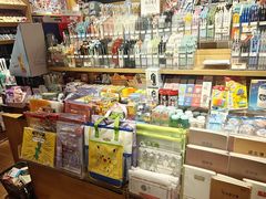 -九木杂物社(新奥购物中心店)