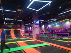 -酷跳蹦床主题公园(万胜广场店)