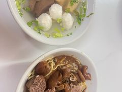 -松树干拌面店