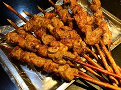 红柳大串羊肉-新疆烧烤王(广灵店)