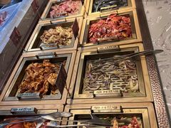 -山焱·炭火自助烤肉(周浦万达店)