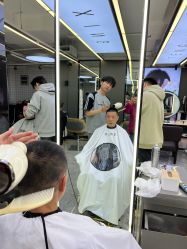 -藤野造型烫发染发