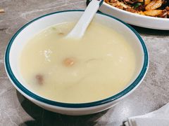 老济南甜沫-闫府私房菜·百年鲁菜(恒隆店)