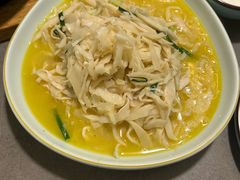 -百年老字号·观振兴蟹黄面·三虾面·苏式面(观前街富仁坊巷店)