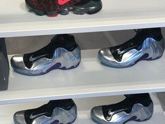 -NIKE KICKS LOUNGE体验店(北京新中关店)