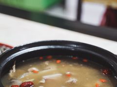 野生菌土鸡锅-蘑统田下·野生菌火锅