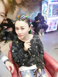 -猜发型定制沙龙