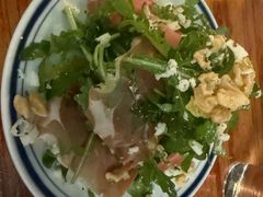 芝麻菜沙拉配风干火腿-羽深肉铺 Steak & Wine