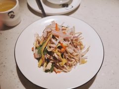 -江渔儿酸菜鱼·拔草餐厅(虎门君乐汇店)