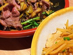 爆炒鲜牛肉-新太二·鲜料川菜(晶耀前滩店)