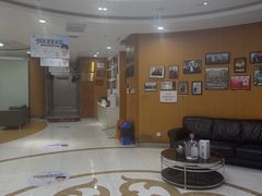 -雅悦齿科(顾村公园店)