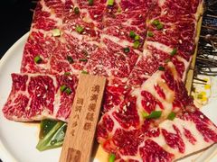 -山川小町·极番烧肉(新地假日广场店)