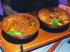 牛肉米线-八月美食小馆(银泰城总店)
