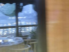 -冰冰龙虾·江湖菜·花园江景餐厅