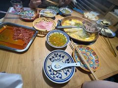 -洱火云南酸菜牛肉火锅(石景山当代商城店)